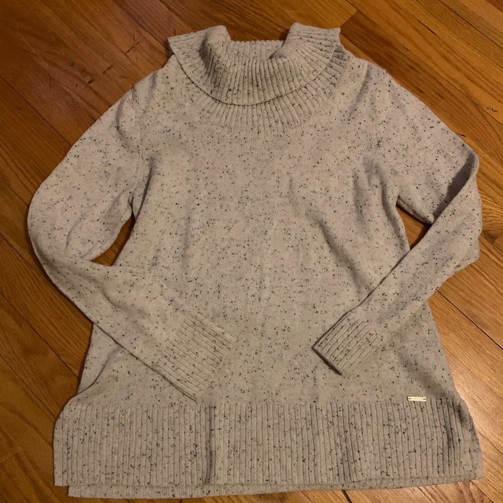 Ivanka Trump sweater size L